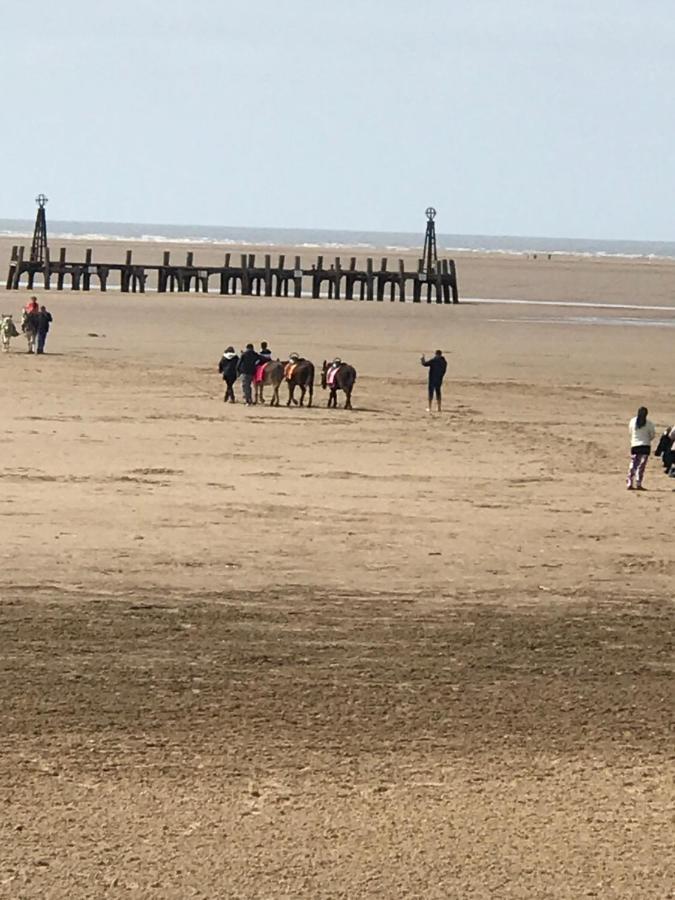 Beach Lookout - Sea Views ليثام سانت أنيه المظهر الخارجي الصورة