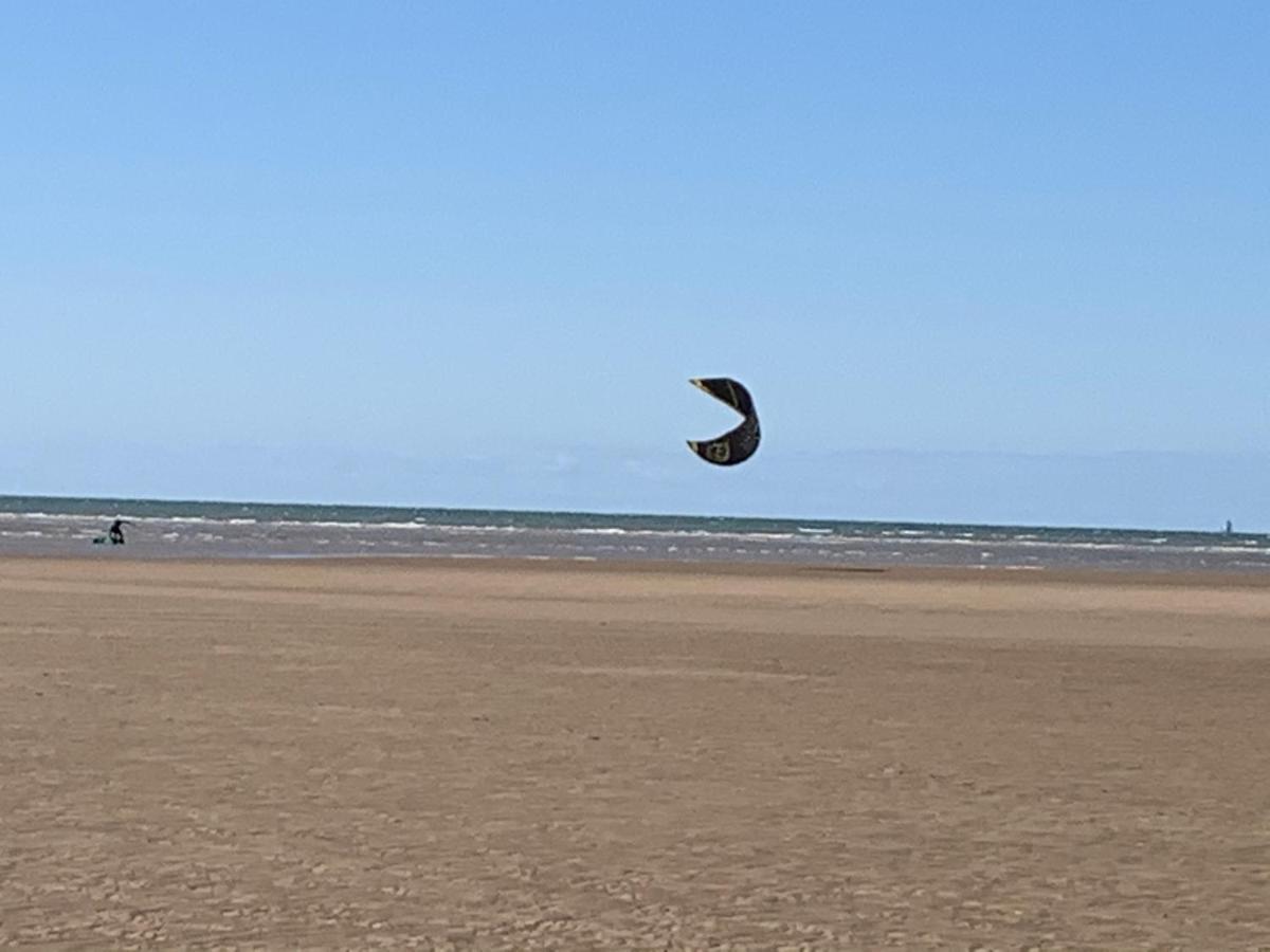Beach Lookout - Sea Views ليثام سانت أنيه المظهر الخارجي الصورة
